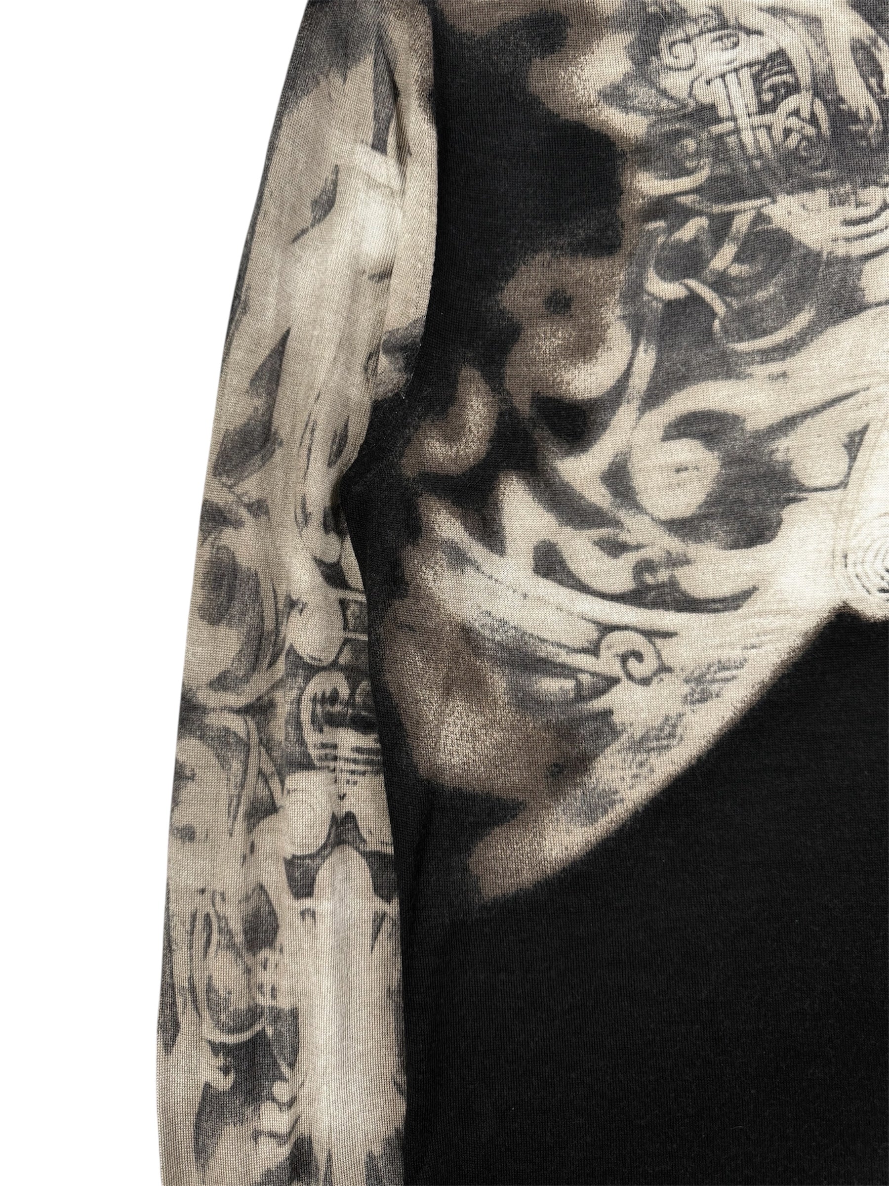 Alexander McQueen AW2010 “An Bailitheoir Cnámh” Tribal Skeleton Tattoo Knit
